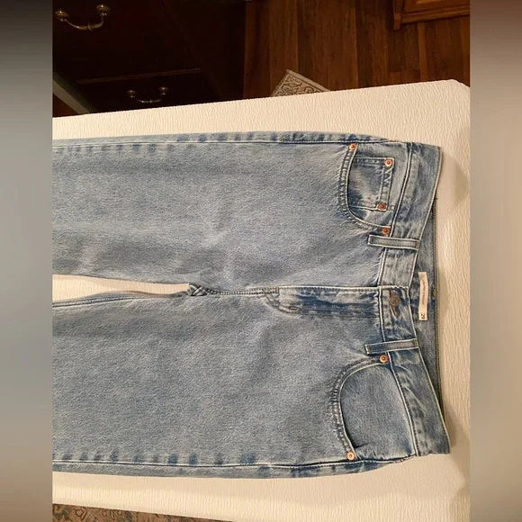 Levi Strauss &Co Women’s Low Pro/ Straight Leg Classic Light Wash 29x30,(NWOT’s) - Picture 6 of 15